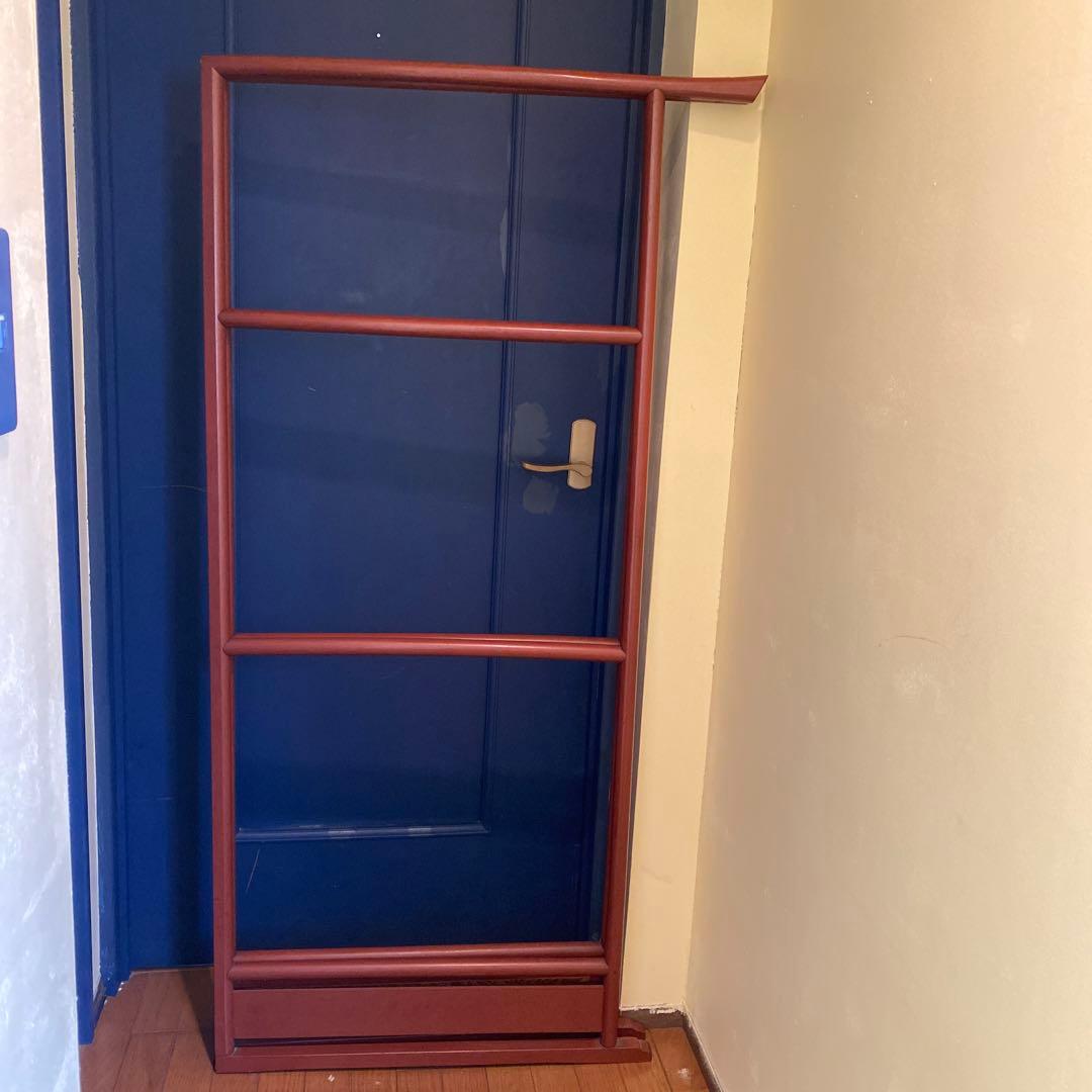 朱色の木製衣桁　高さ152 幅154 （たのメル便8600円送料込み）