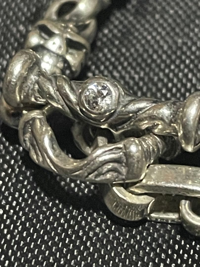 Travis worker スカルブレスレット