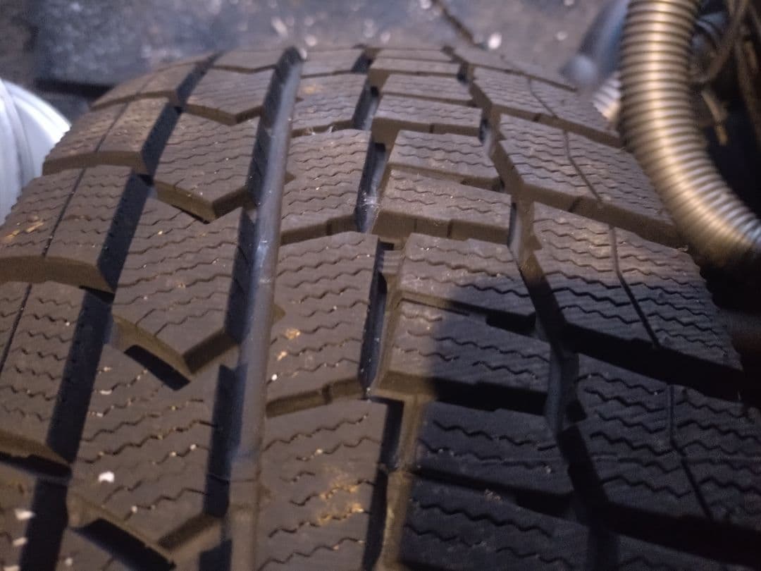 2023年製 ダンロップWM02 185/65R15 バリ山4本　アクアフリード