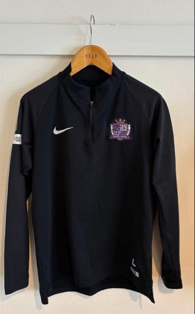 【早い者勝ち・即購入可能】サンフレッチェ広島　トップチーム　支給品　練習着