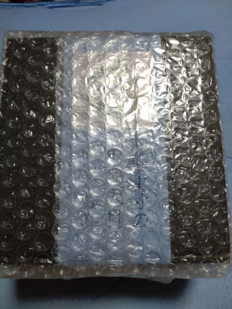 ほぼ実寸の曜変天目ぬいぐるみ