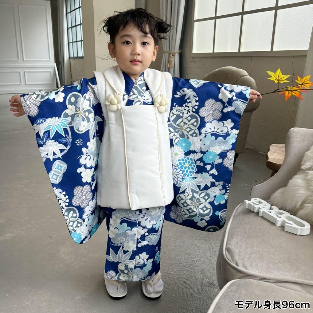 七五三着物セット3歳女の子　2.紺色地にお祝い花(白)