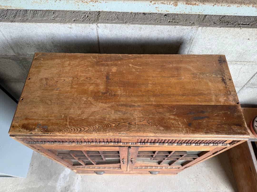 木製アンティーク箪笥 ガラス扉付き　古い　収納　家具　茶箪笥　手渡しのみ