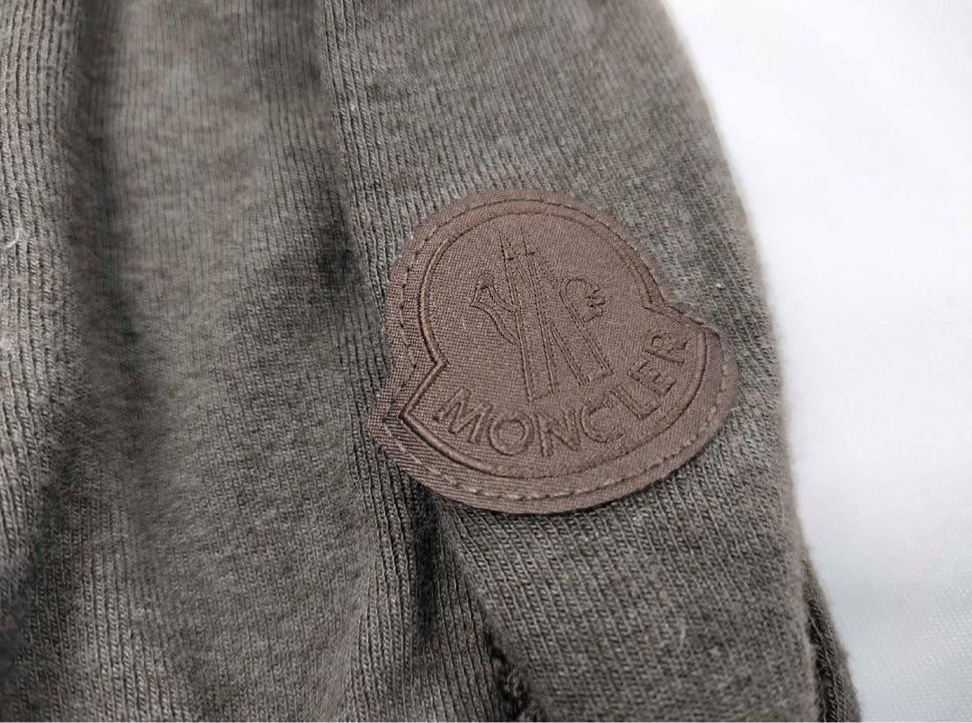 モンクレール美品！グレー長袖カットソー 厚手リブ編み