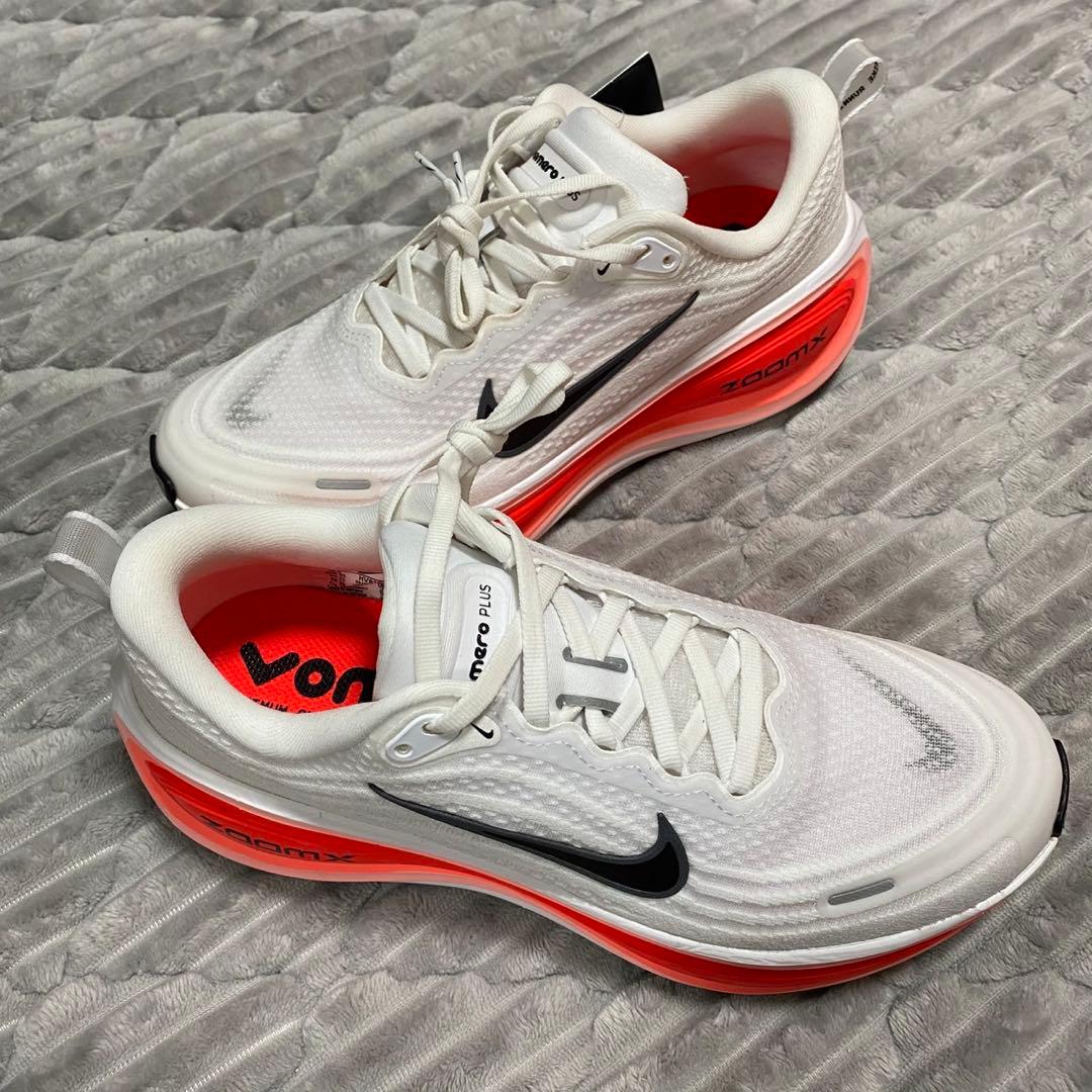 新品 ナイキ ボメロ プラス 25㎝