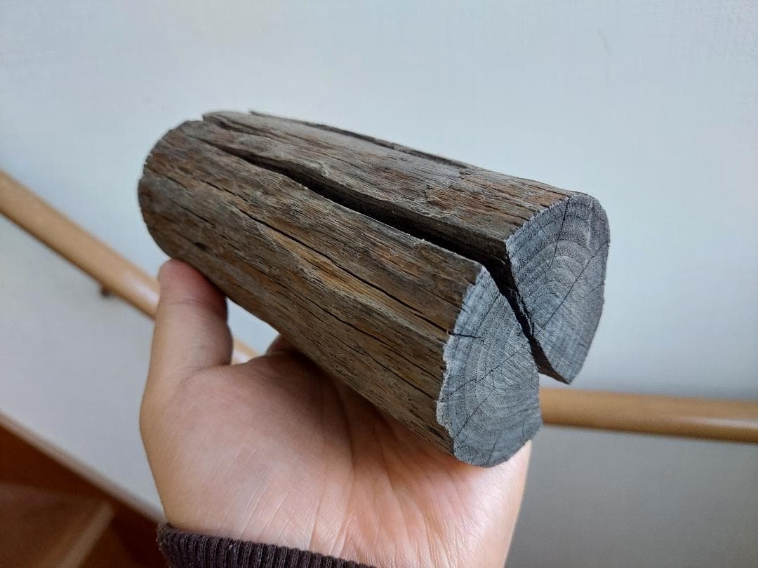 阿武隈川産 埋もれ木（大）　新古今和歌集に詠まれた本物の伝承品