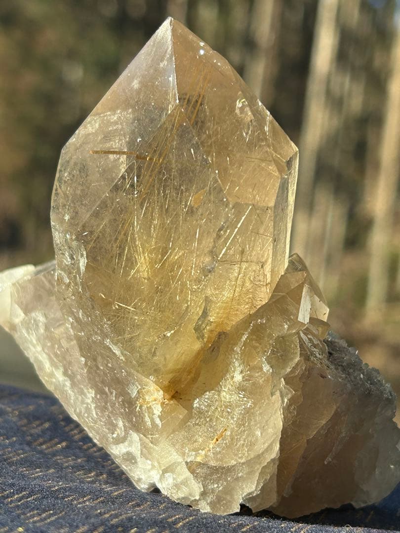 ルチレイテッドクォーツ原石AAAAA天然石母岩付　最高品質‼️大特価SALE