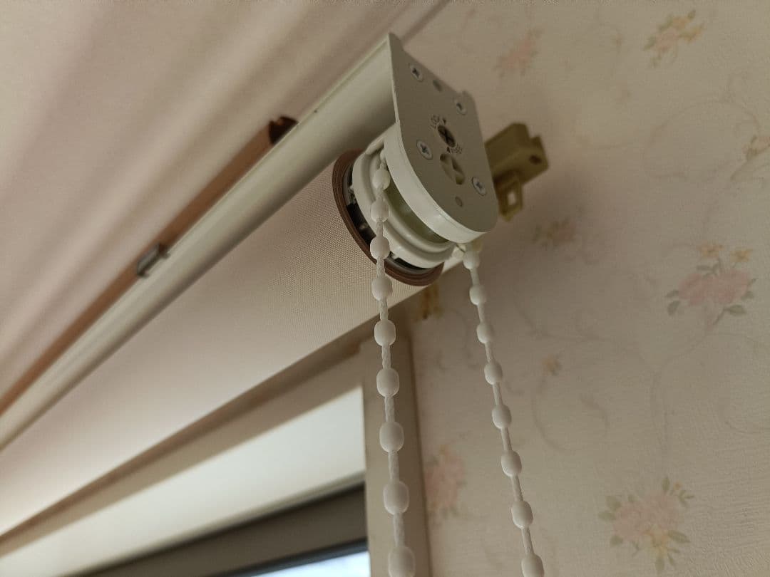 【引取値引あり】ロールスクリーン(遮熱ベージュ)　幅187x丈156cm