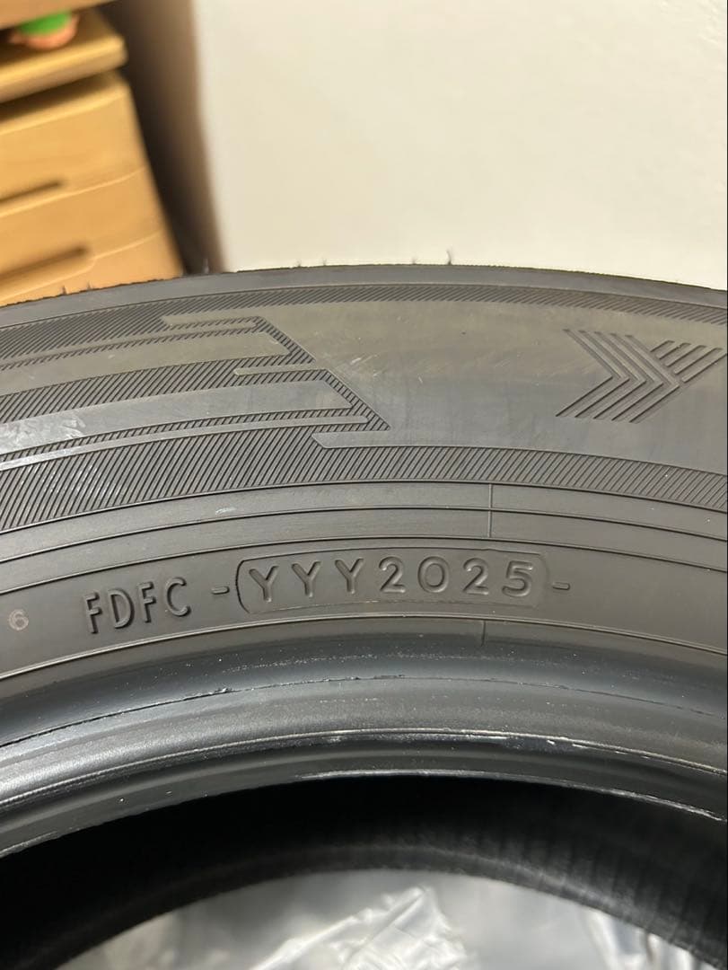 レクサスLBX 新車装着ヨコハマ ADVAN225/60R17ノーマルタイヤ4本