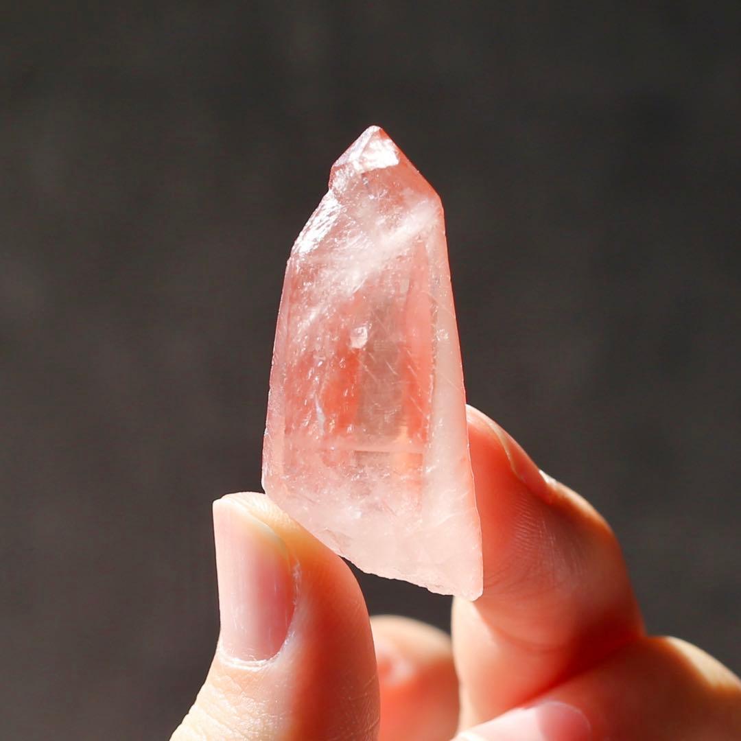 ディープピンクレムリアンシード ディアマンティーナ産 天然石 水晶 鉱物 一点物