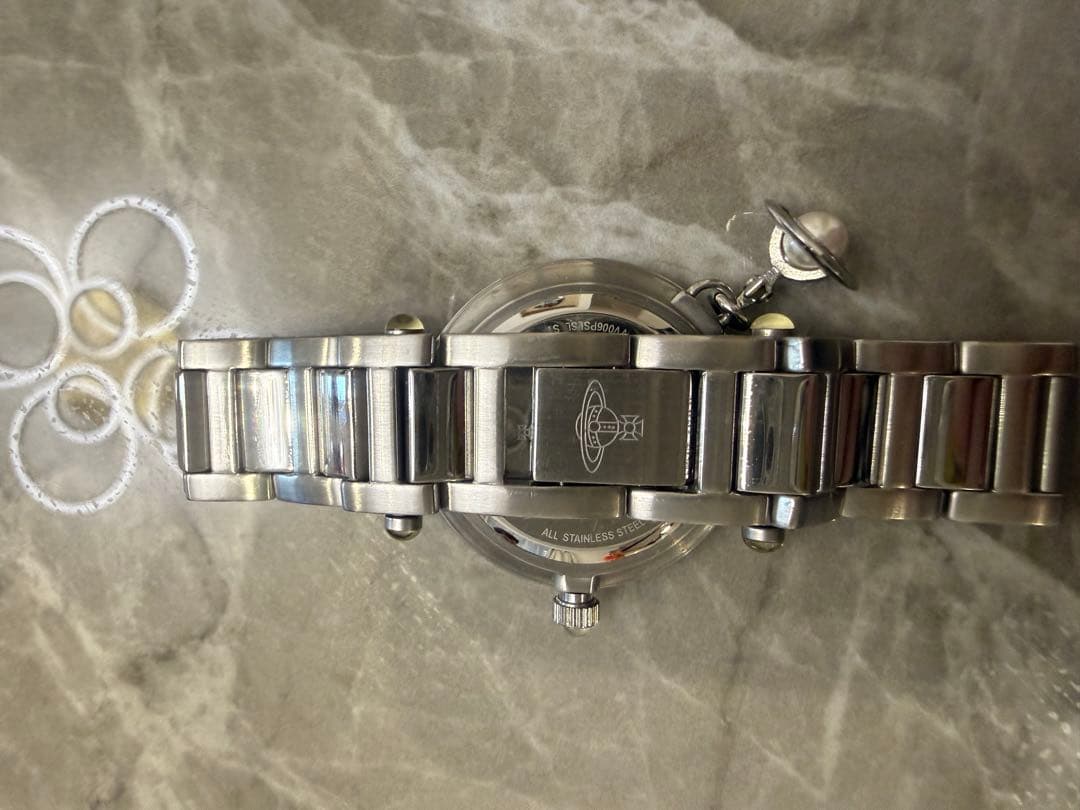 Vivienne Westwood シルバー腕時計