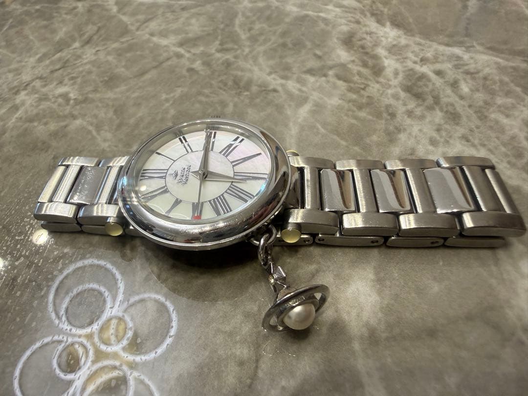 Vivienne Westwood シルバー腕時計