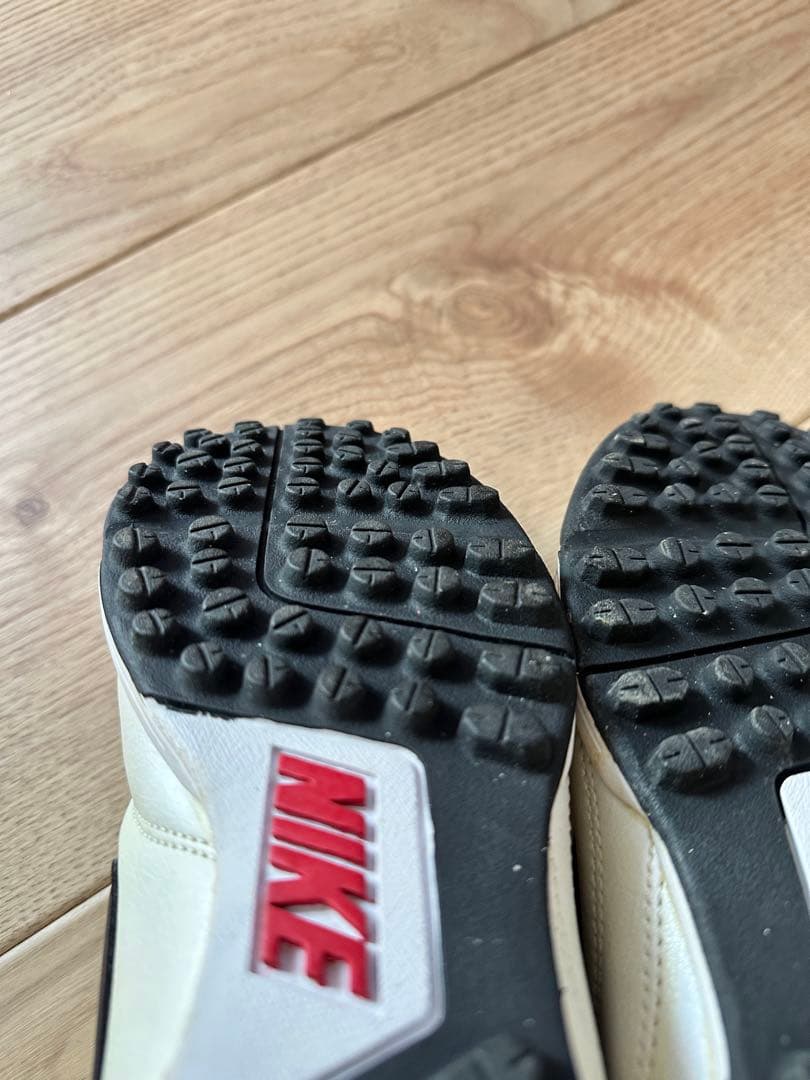 ナイキ ティエンポ ナチュラル III TF(ホワイト×ネイビー)