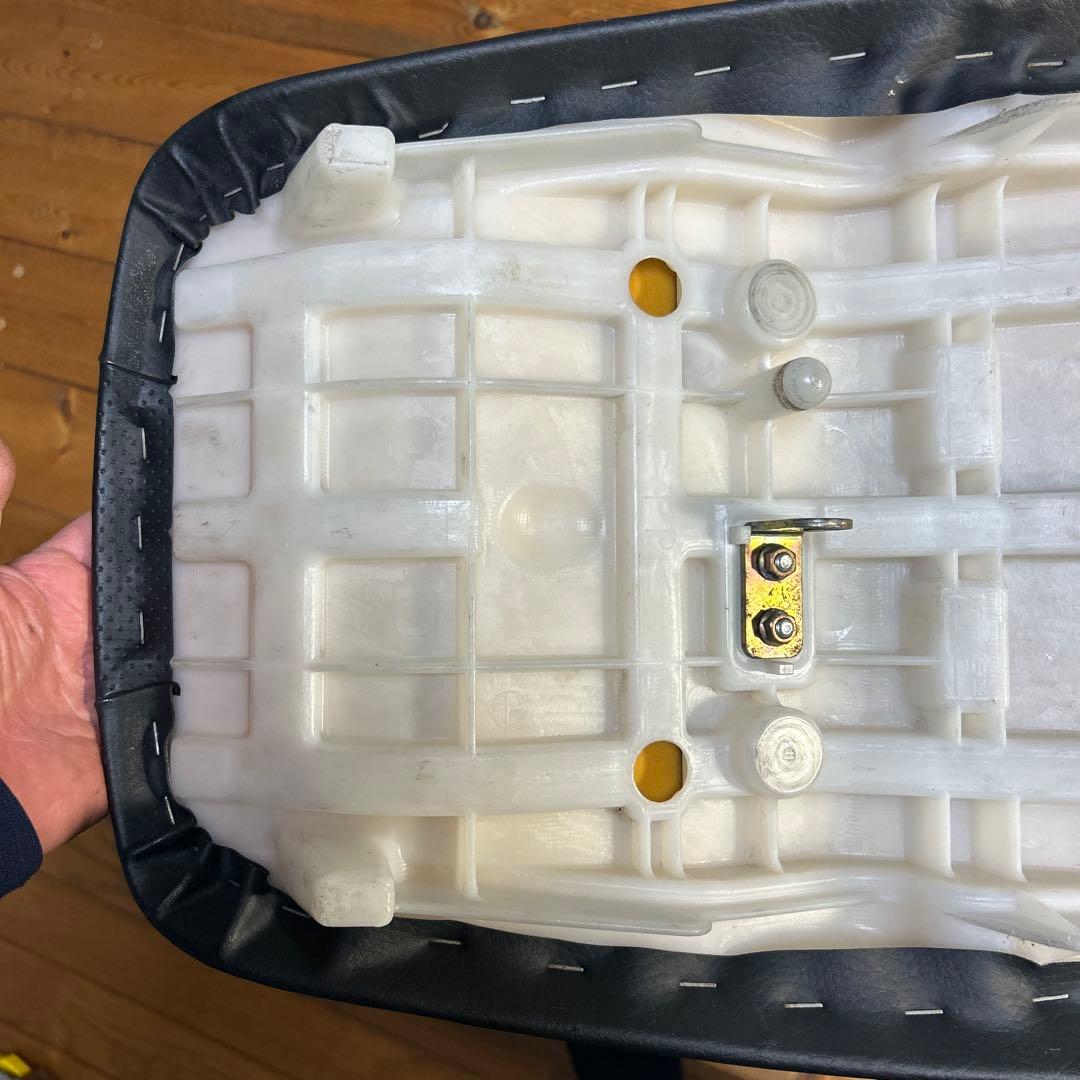 m*a様 XJR1300 （RP03J）純正シート 1214