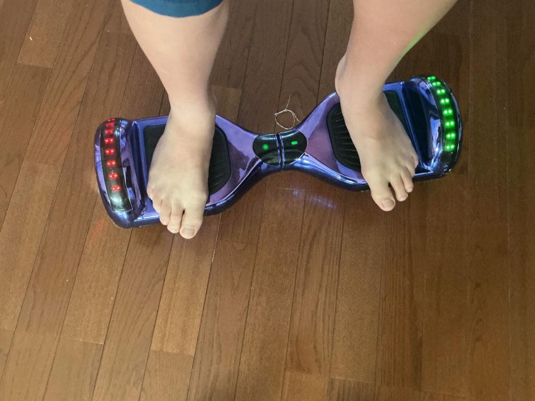 パープル 電動スケートボード LEDライト付き