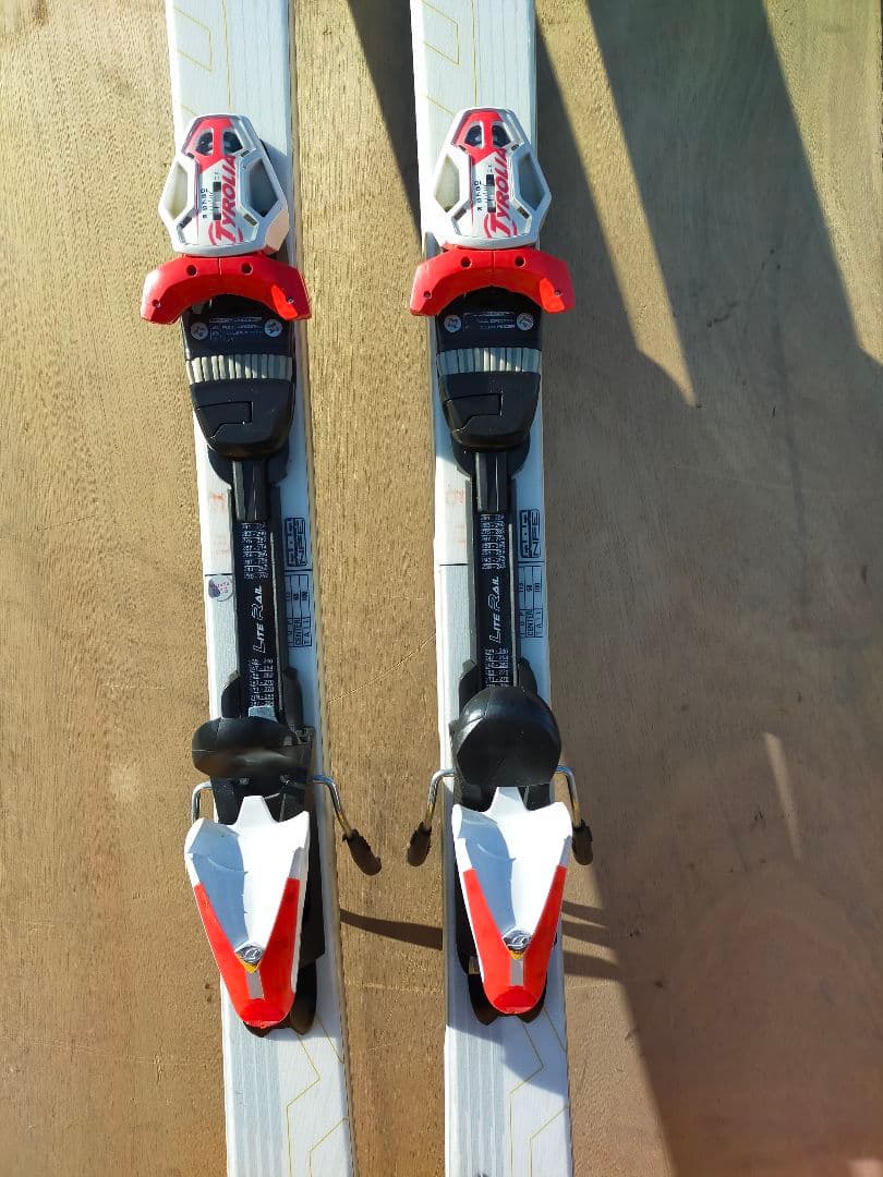 OGASAKA オガサカ　UNITY S3 スキー板 ビンディング付き 白色