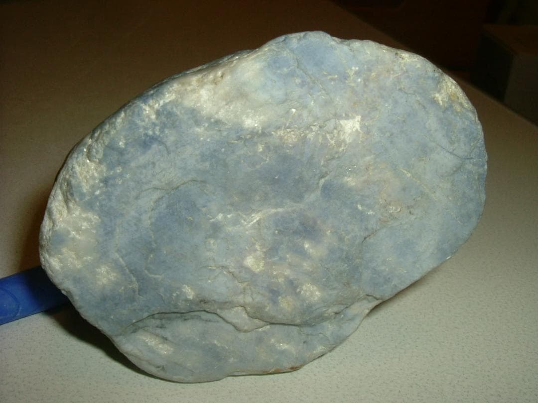 【博物館クラス】糸魚川産 コランダム ４８０ｇ サファイア 宝石 国産鉱物