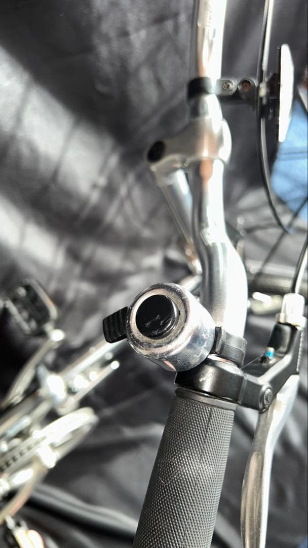 折りたたみ自転車 シルバー 小径ホイール