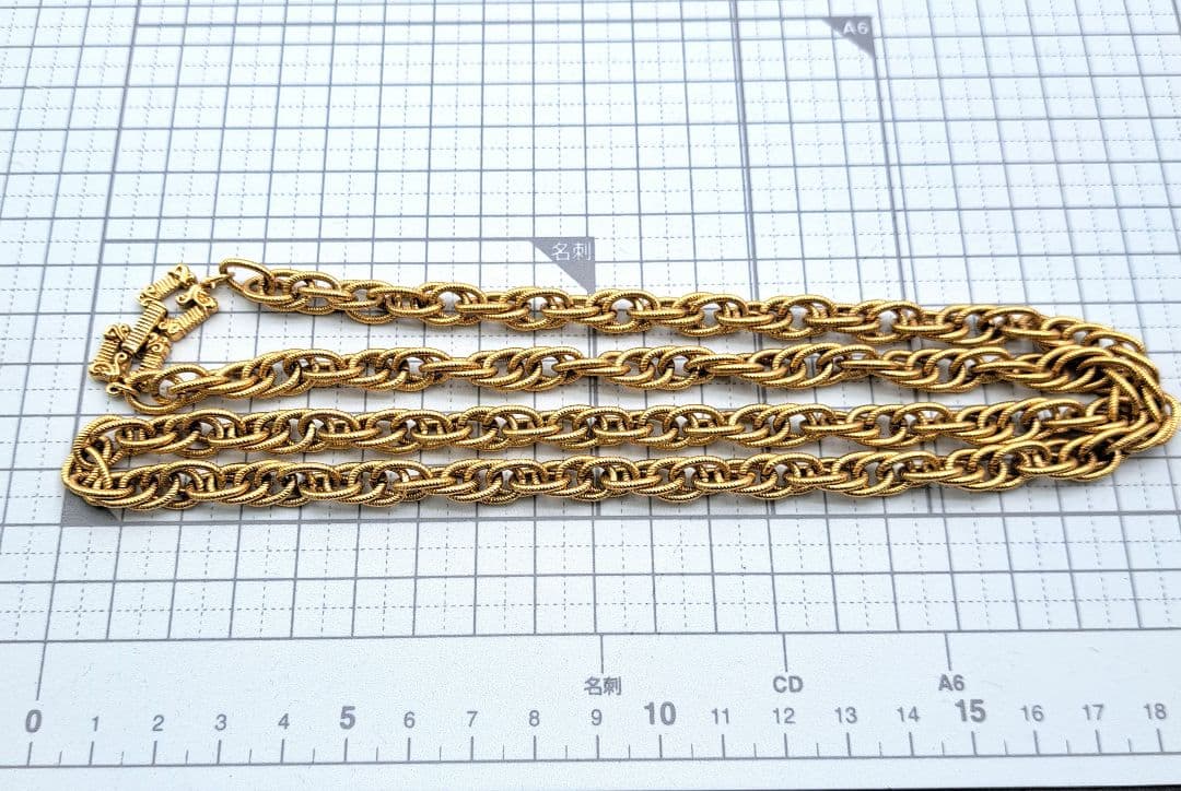 GIVENCHY ジバンシー ネックレス ロング ツイスト ゴールド希少デザイン