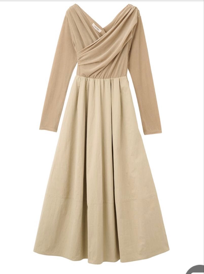 COCO DEAL ベロアドッキングワンピース ベージュ　新品未使用　タグ付き