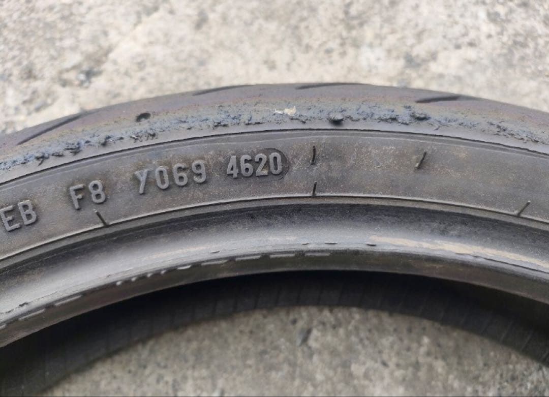 ピレリ ディアブロロッソコルサ 120/70ZR17 180/55ZR17中古