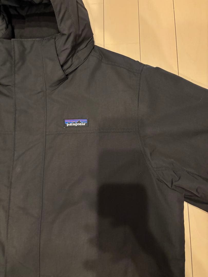 Patagonia イスマスジャケット（ブラック）