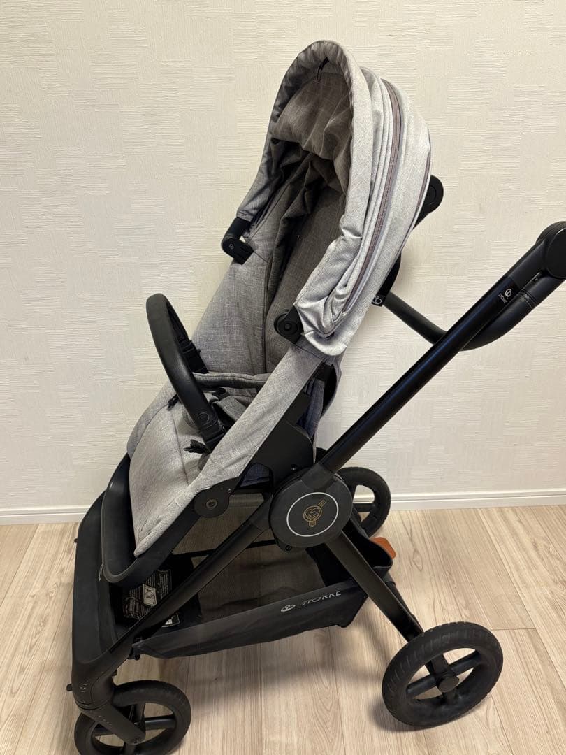STOKKE BEAT グレー ベビーカー
