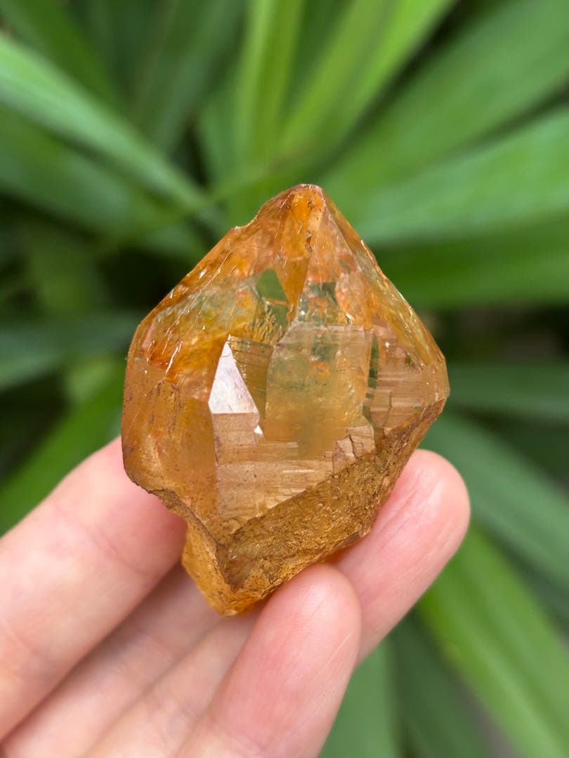 ネパール　ガネーシュヒマール　水晶ポイント　70g ゴールデンヒーラー　天然石