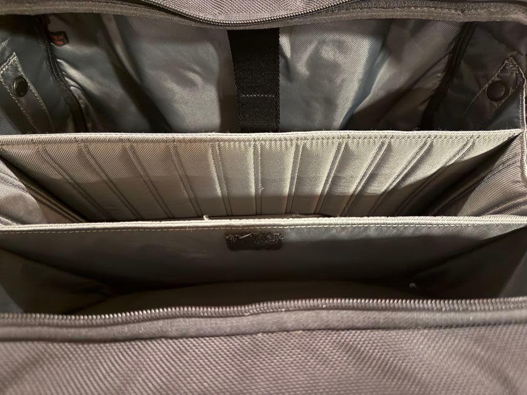 TUMI T-TECH ネットワーク ホイール付きビジネスブリーフケース