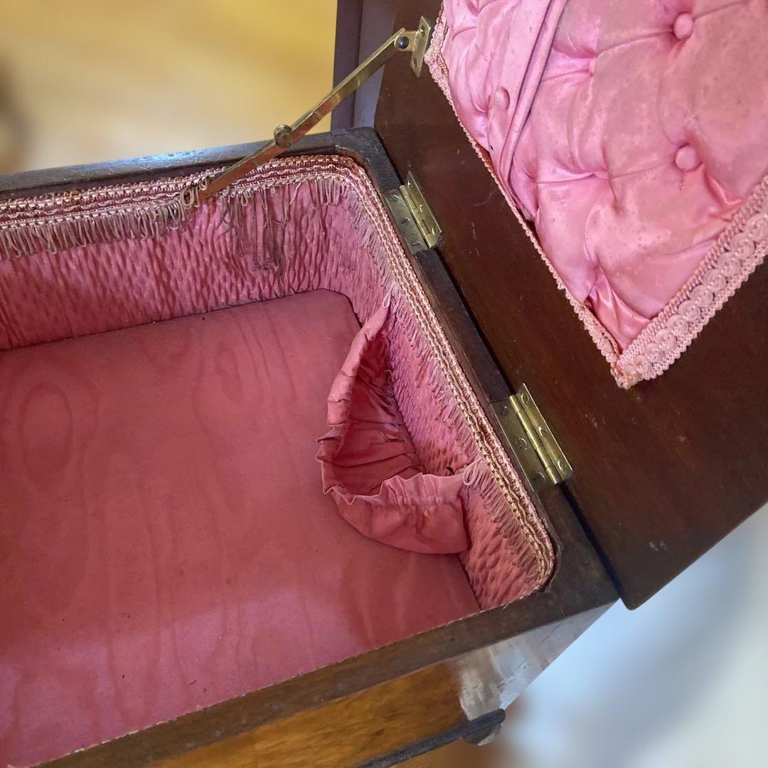 アンティークソーイングボックス小ぶり