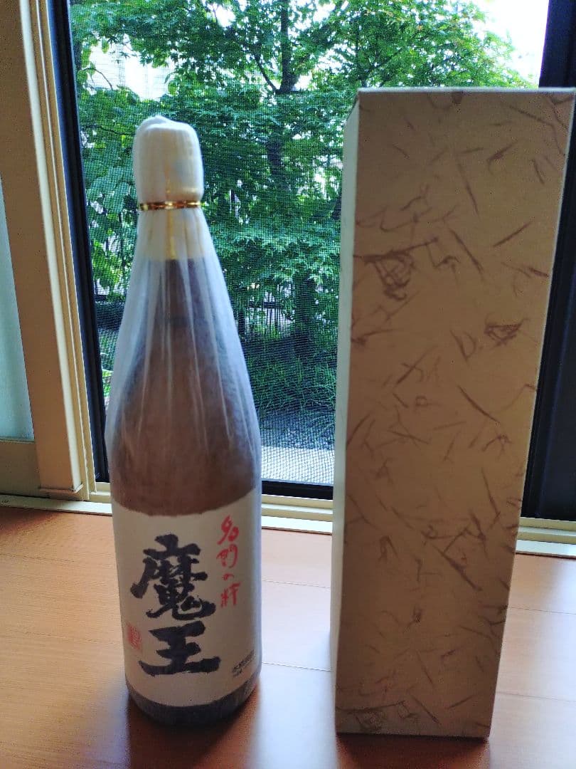 魔王 本格焼酎1800ml 箱付き