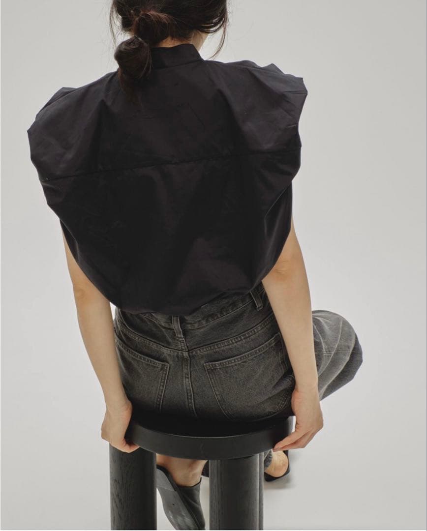 トゥデイフル　Puffshoulder Compact Shirts