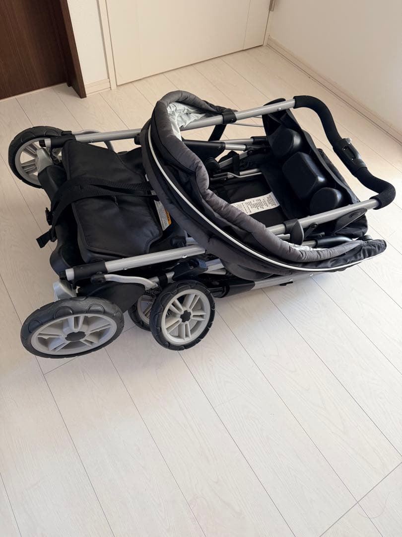 【送料込み】GRACO 2人乗りベビーカー　RoomFor2