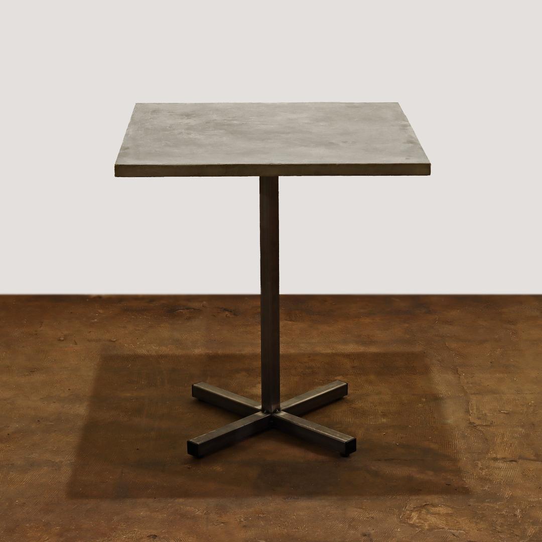 薄塗りモルタル｜カフェテーブル｜サイドテーブル｜店舗什器｜店舗｜飲食店