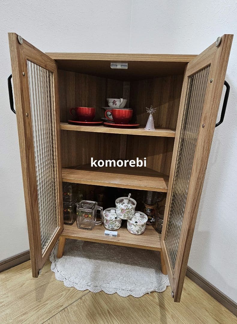 【引き取り限定】コーナーキャビネット　収納棚　コーナーラック　棚の高さ調整可能