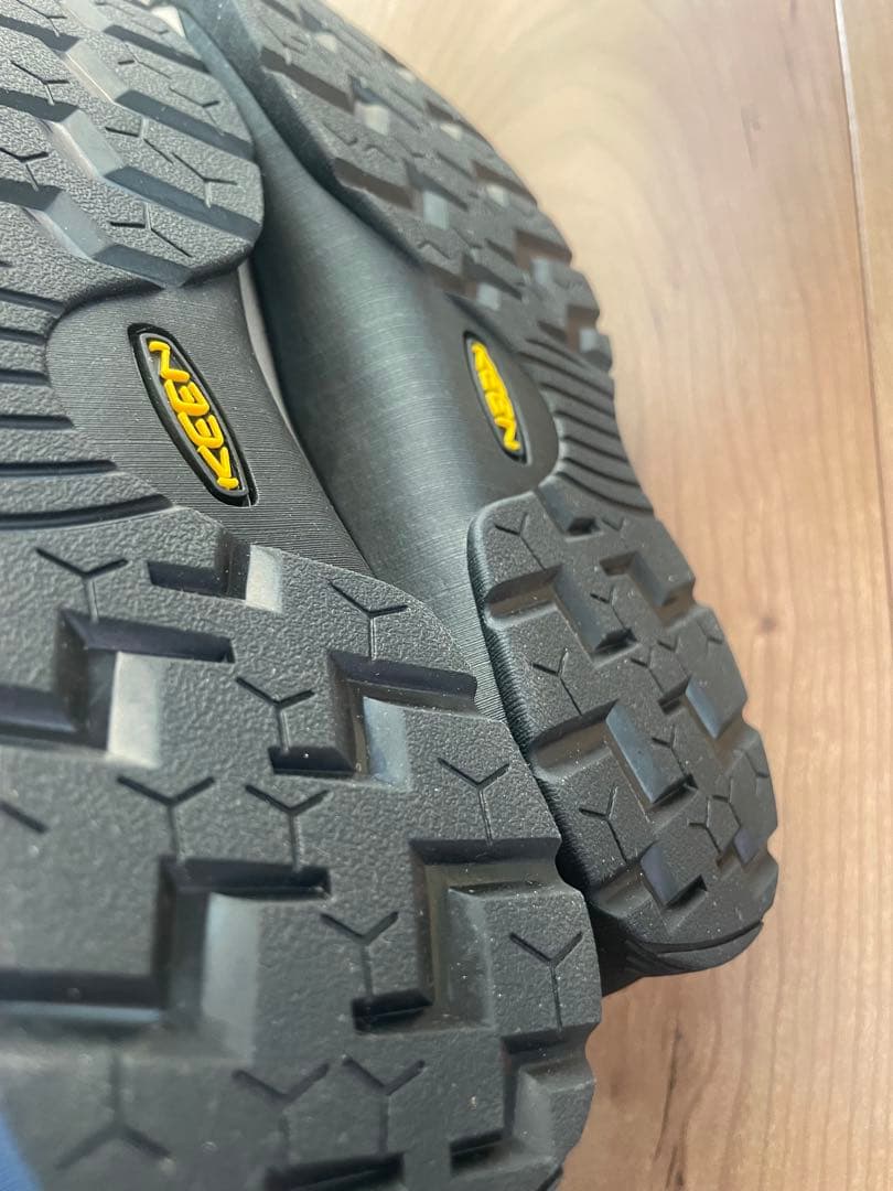 新品未使用　KEEN JASPER キーン　ジャスパー　限定カラー　レディース