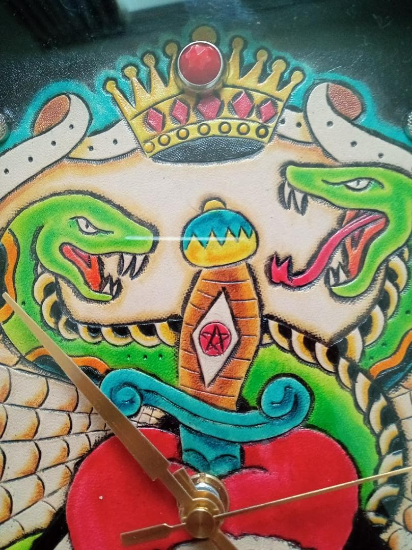 タトゥーデザイン壁掛け時計 ヴィンス・レイ ウォレット カービング ロカビリー