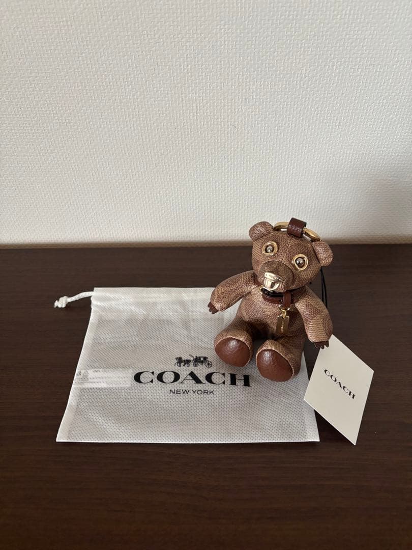 新品COACHコレクティブル ベア バッグ チャーム・シグネチャー キャンバス