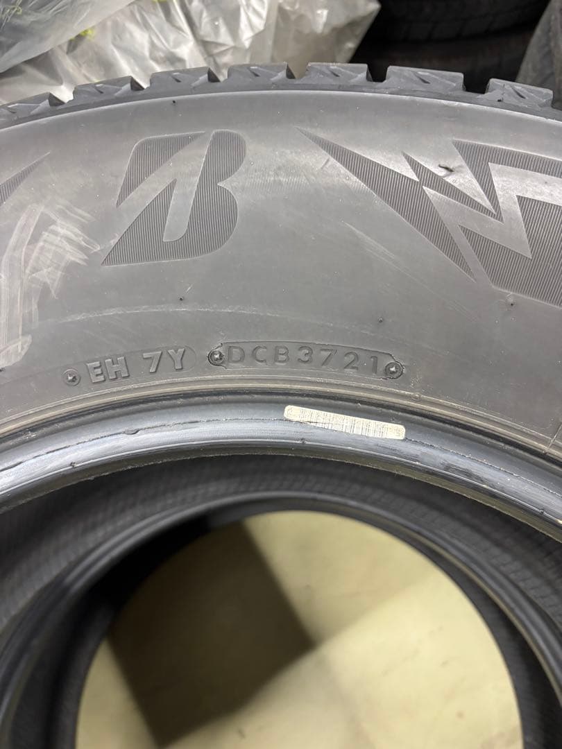 値下げ　ブリヂストン BLIZZAK DM-V3 17インチ スタッドレス　2本