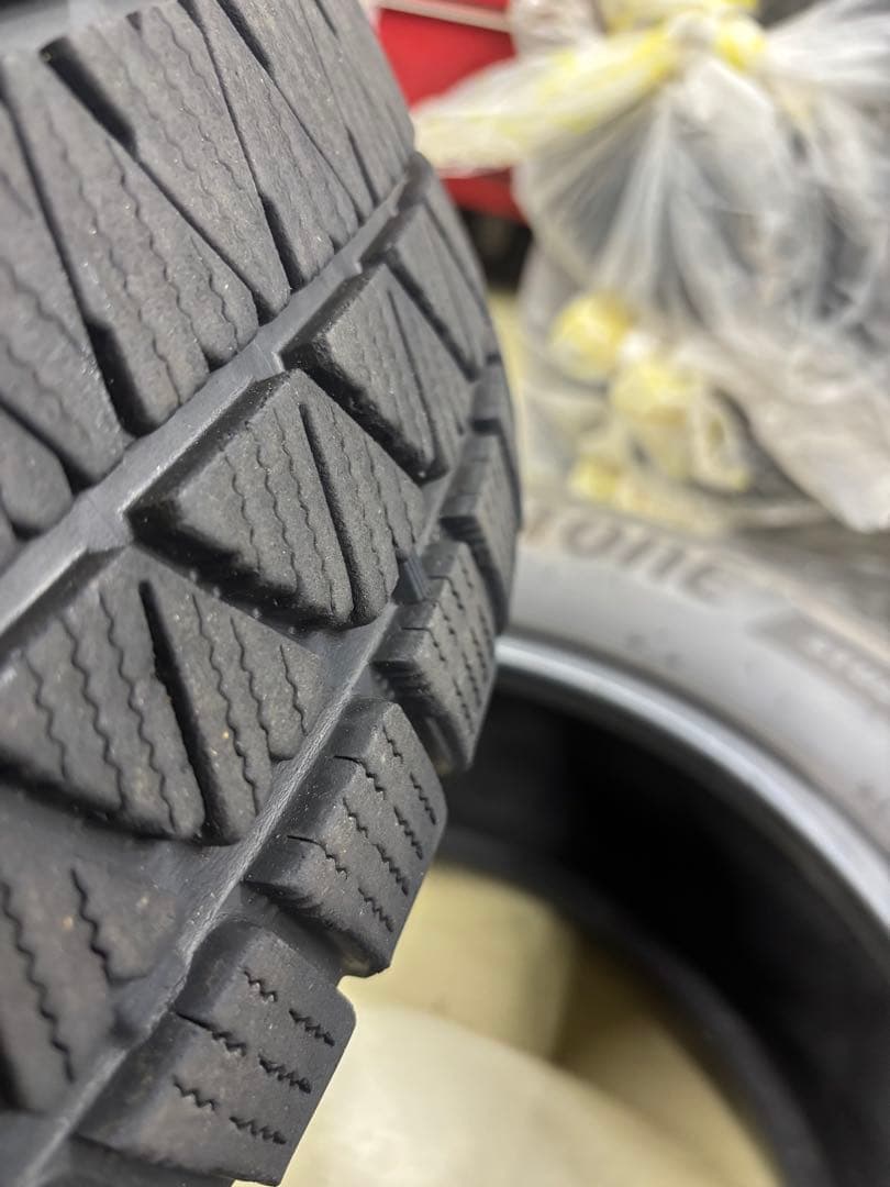 値下げ　ブリヂストン BLIZZAK DM-V3 17インチ スタッドレス　2本