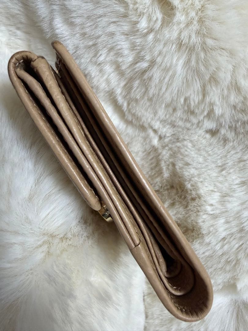 Gucci レザー二つ折り財布 ベージュ