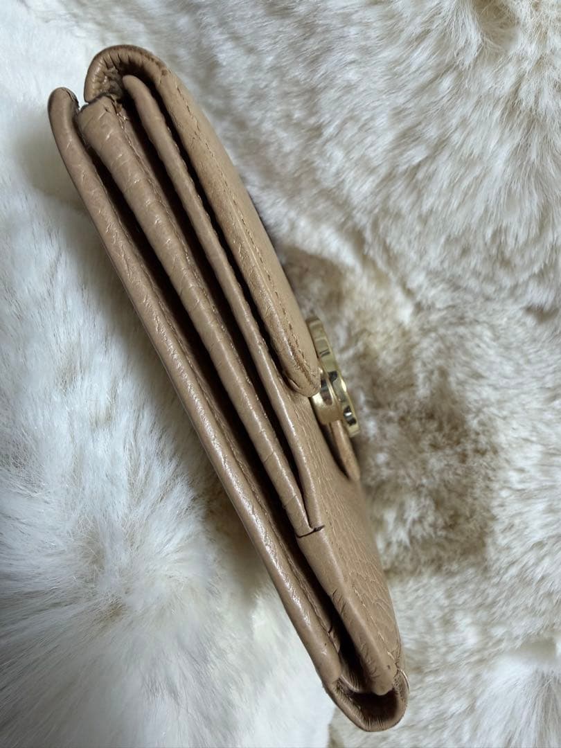 Gucci レザー二つ折り財布 ベージュ