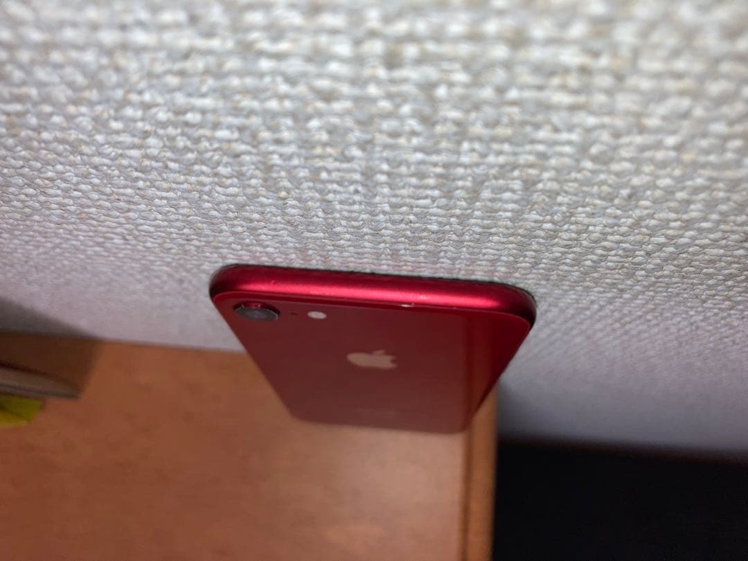 Apple iPhone 8 RED 本体