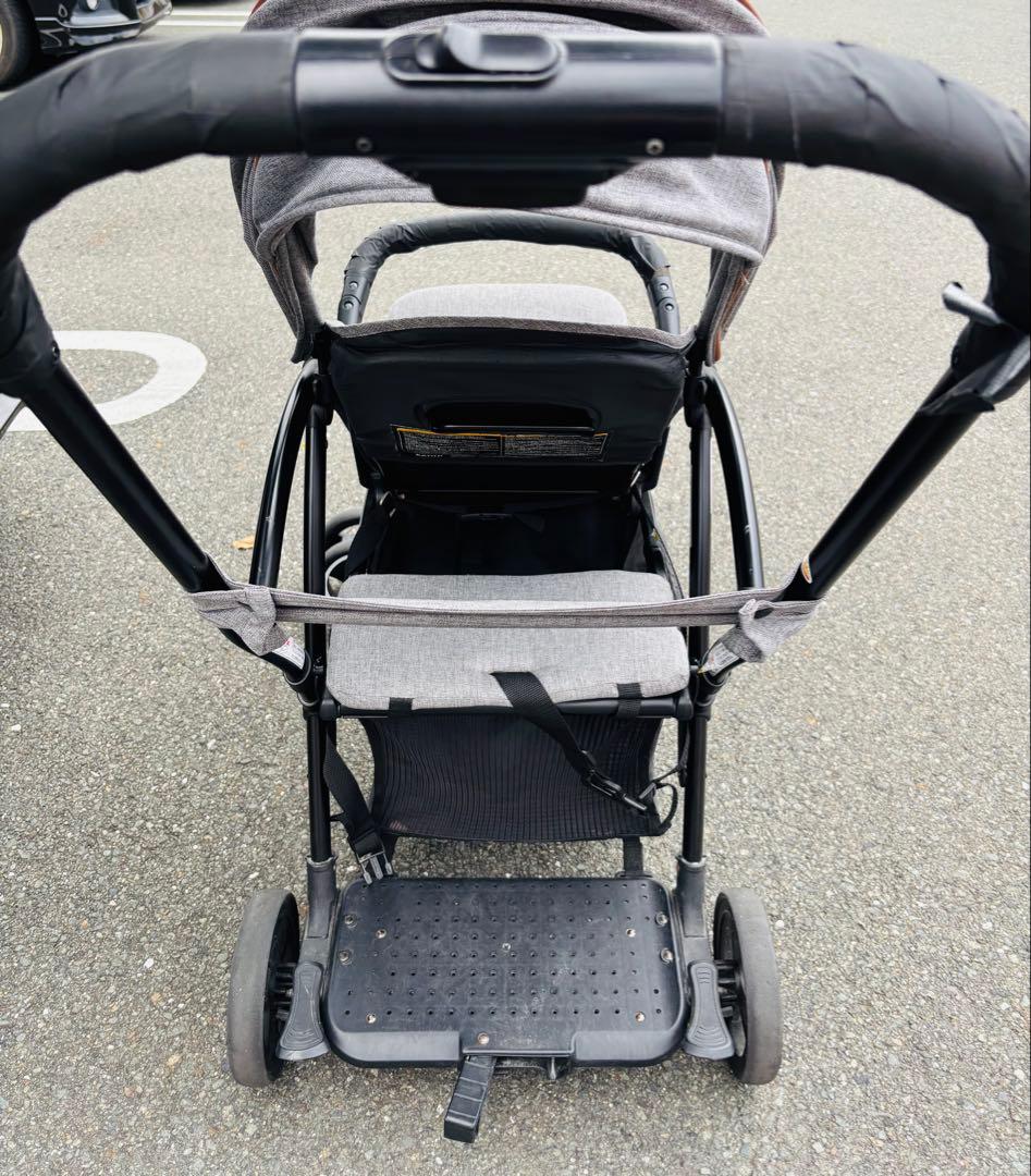 二人乗りベビーカー 調整可能ハンドル
