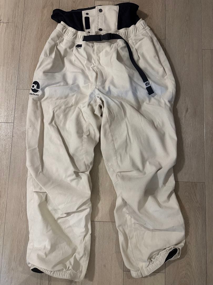 ピス　OUTLAXウェア 上下セット