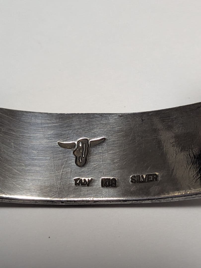 シルバー カウヘッド バングル