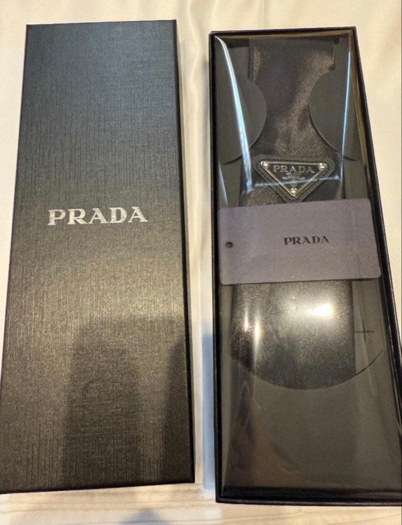 PRADA 手結びネクタイ 新品未開封 韓国限定