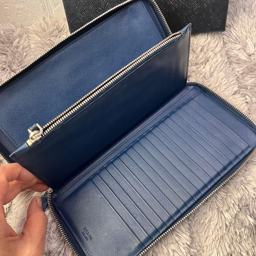 良品✨PRADA 大大容量　オーガナイザー　サフィアーノ　ラウンドジップ　ブルー