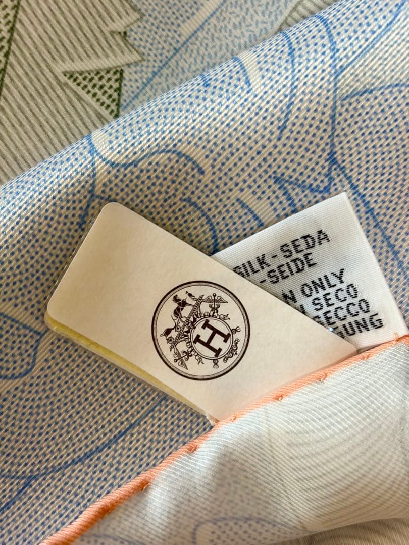 エルメス　HERMESカレ 70 《風に酔いしれて》