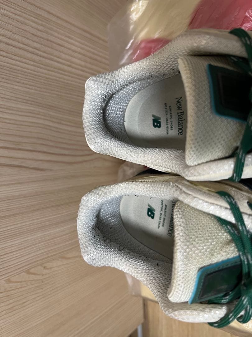 靴 New Balance 990V4 \"Macadamia Nut\"